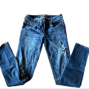 American Eagle Wms Sz 6 Super Stretchy Distressed Dark Denim Skinny Jeans